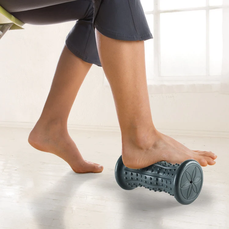 Hot & Cold Foot Roller - Image 3