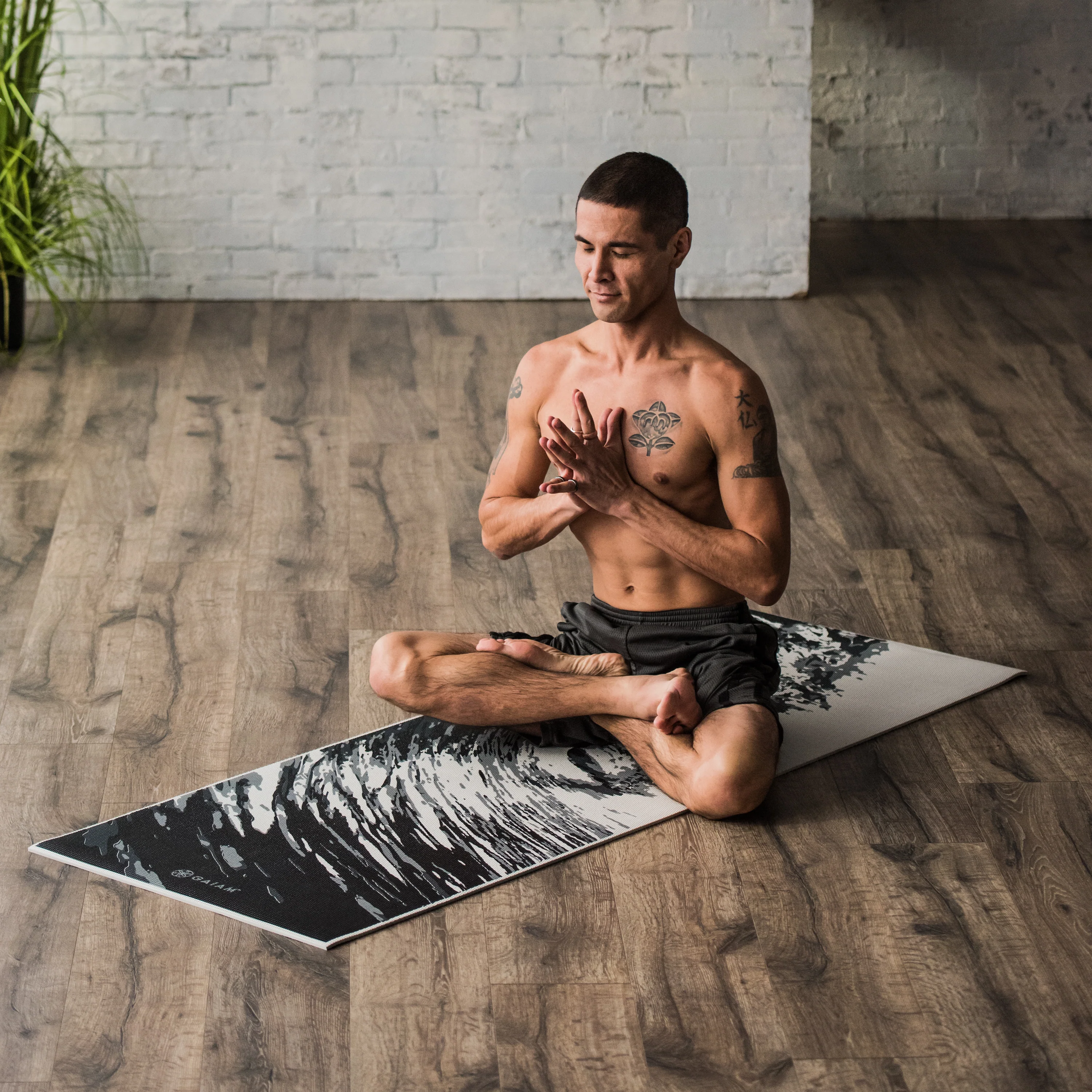 Reversible Spiral Motion Yoga Mat (6mm) - Image 8